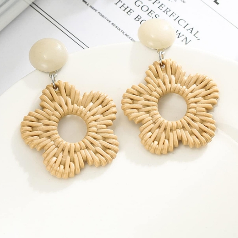 Flower earrings